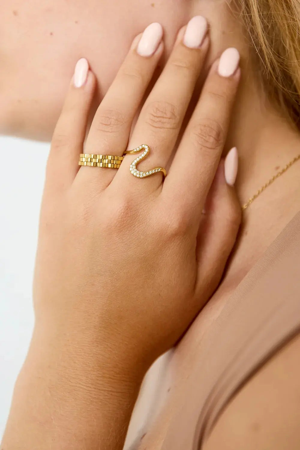 "Iris" Wave Adjustable Ring Ailani Jewels